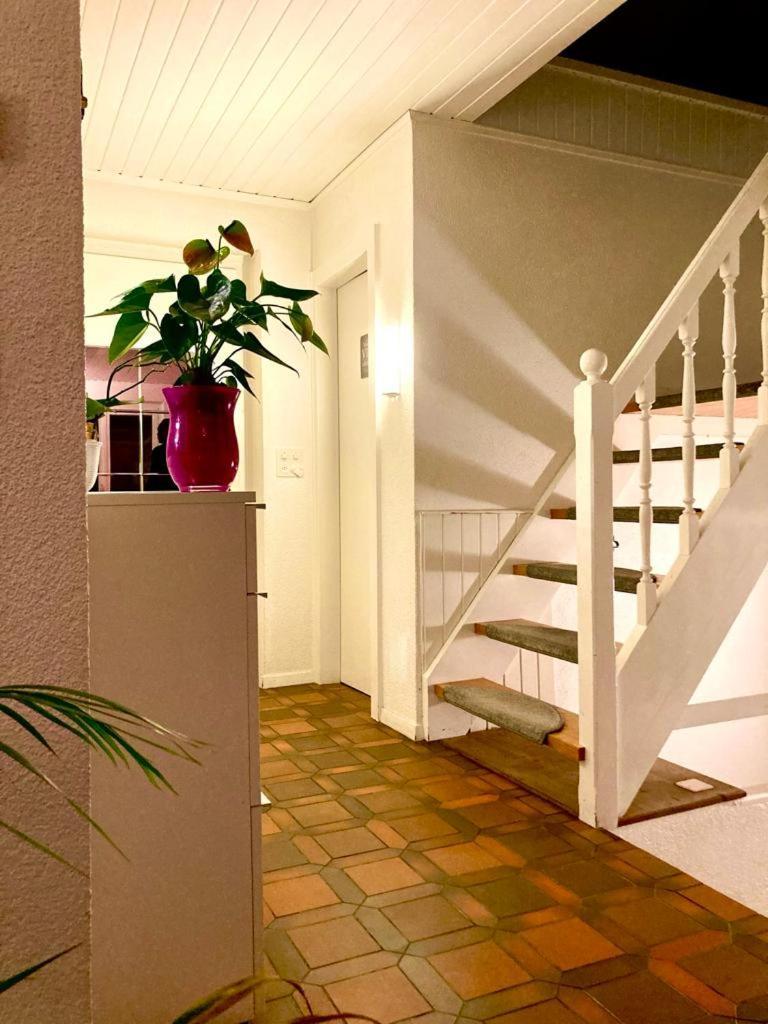 Villa Cheerful With Fireplace, Bath-tub And Garden Noville